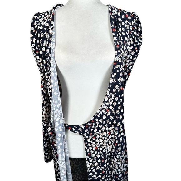 ANN TAYLOR Petite Floral Puff Sleeve Wrap Dress - Picture 9 of 13